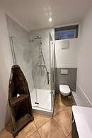 Milan Modern Retreat