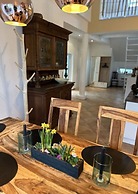 Milan Modern Retreat