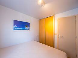 Apartment Overlooking the Green Surroundings