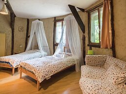 Unique Troglodyte House in the Loire Valley!