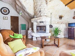 Unique Troglodyte House in the Loire Valley!