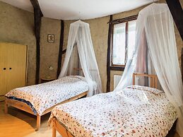 Unique Troglodyte House in the Loire Valley!