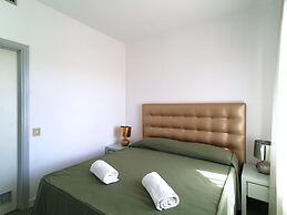 Cosy Apartment by the sea