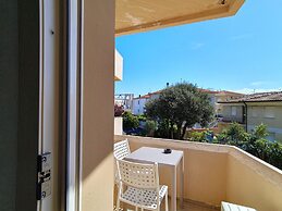 Cosy Apartment by the sea