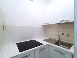 Cosy Apartment by the sea