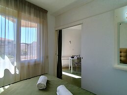 Cosy Apartment by the sea