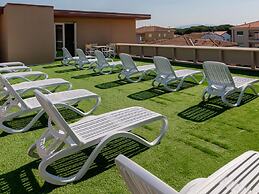 Cosy Apartment by the sea