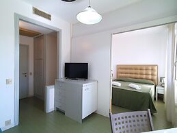 Cosy Apartment by the sea