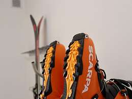 Exclusive Chalet With Sauna and Glacier View