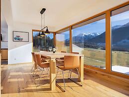 Exclusive Chalet With Sauna and Glacier View