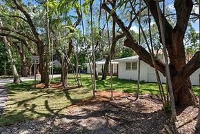 Memory Lane - Family Home With Pool