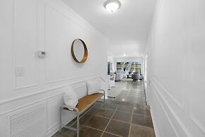 Memory Lane - Family Home With Pool