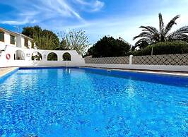 Chic Menorca apartment near the beach