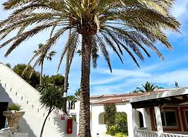 Chic Menorca apartment near the beach