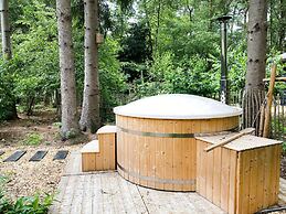 Lush Holiday Home in Rheezerveen With Hot Tub