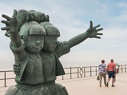 Apartment With Cosy Terrace