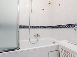 Apartment With Cosy Terrace