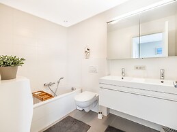 Great Apartment Located Directly Near Dunes