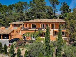 Luxury Property With Private Pool