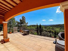 Luxury Property With Private Pool