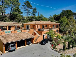 Luxury Property With Private Pool