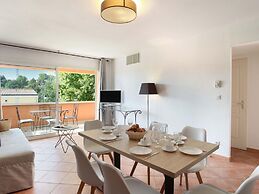 Nice Duplex House in Greoux-les-bains