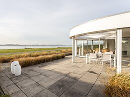 Beautiful, Luxurious Villa on the Veerse Meer