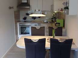 Watt's Happiness Close to the Beach