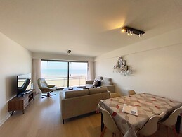 Apartment in Nieuwpoort With sea View
