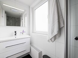 Cozy Chalet With Covered Terrace, in Zeeland