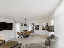 Cozy Chalet With Covered Terrace, in Zeeland