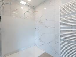 Apartment With 2-bedrooms