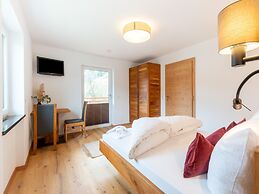 Spacious Apartment in Uderns With Balcony