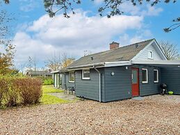 6 Person Holiday Home in Hemmet