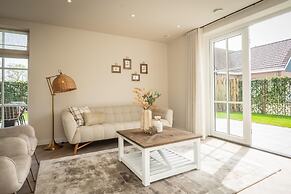 New Thatched Villa Near the Beach