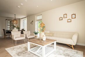 New Thatched Villa Near the Beach