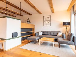 Large Chalet With Carmine and Wellness Area