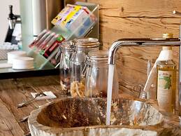 Large Chalet With Carmine and Wellness Area