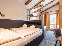 Large Chalet With Carmine and Wellness Area