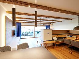 Large Chalet With Carmine and Wellness Area