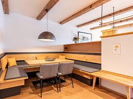 Large Chalet With Carmine and Wellness Area