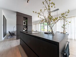 Villa With Sauna and Heated Pool Near Harderwijk