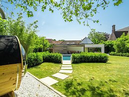 Luxury Holiday Home in Kortrijk With Wellness