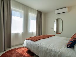 Holiday Home for 10 Person With Garden