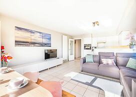 Corner Apartment With 2 Bedrooms