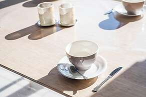 Corner Apartment With 2 Bedrooms