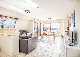 Corner Apartment With 2 Bedrooms