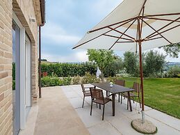 Stylish Panoramic Villa With Private Pool