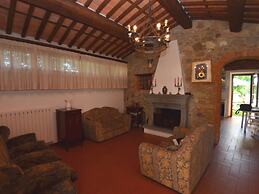 Stone House, Immersed in Nature With Fenced Garden and Private Pool