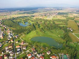 Lovely Apartment in Ptuj With Golf Course Nearby